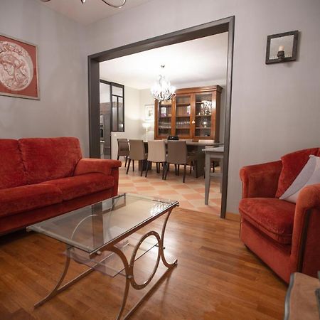 Chambre Jungle Dans Maison D'Hote "Le Petit Clouet"- 罗什科尔邦 外观 照片