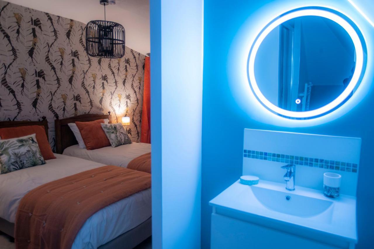 Chambre Jungle Dans Maison D'Hote "Le Petit Clouet"- 罗什科尔邦 外观 照片