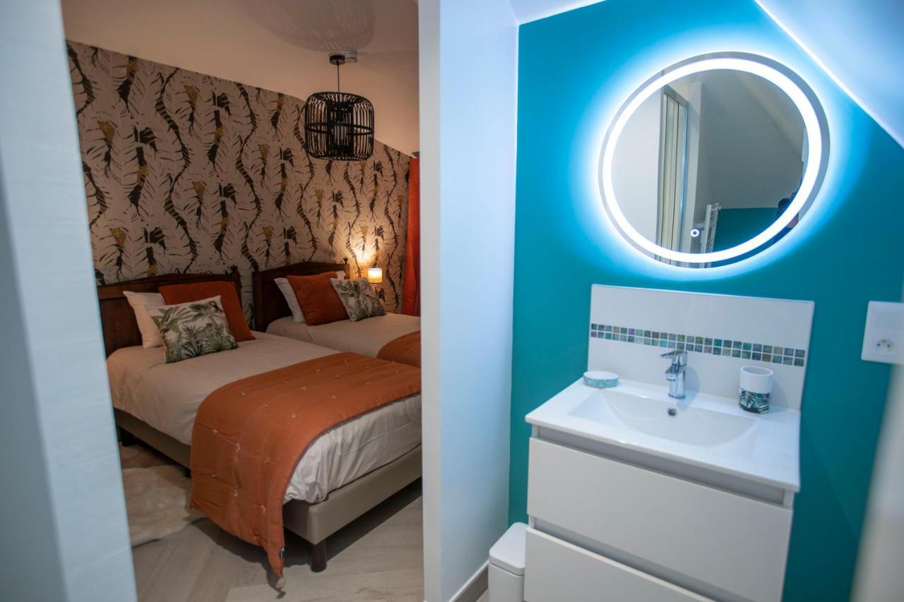 Chambre Jungle Dans Maison D'Hote "Le Petit Clouet"- 罗什科尔邦 外观 照片